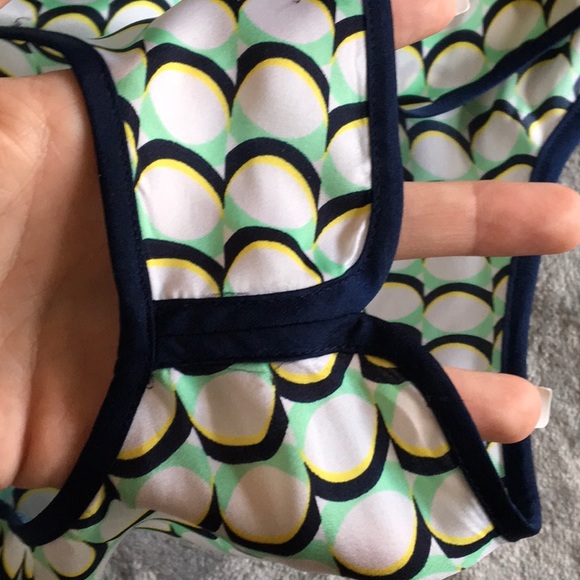 Light/flowy tANk 💚💛💙 - Picture 6 of 7